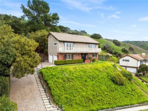 386 Olinda Drive, Brea, CA