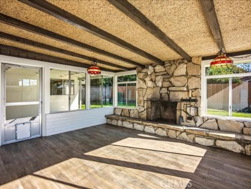 900 De Jur , Brea, CA