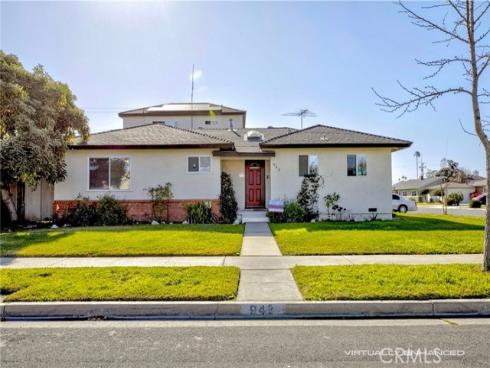 942 Oleander Street