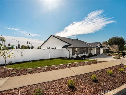 688 Buttonwood