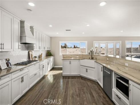 688  Buttonwood  , Brea, CA