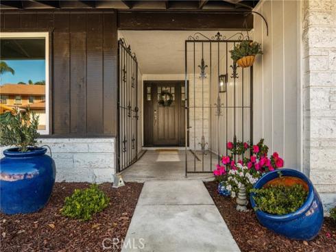 688  Buttonwood  , Brea, CA