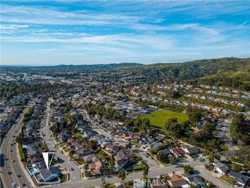 688  Buttonwood  , Brea, CA