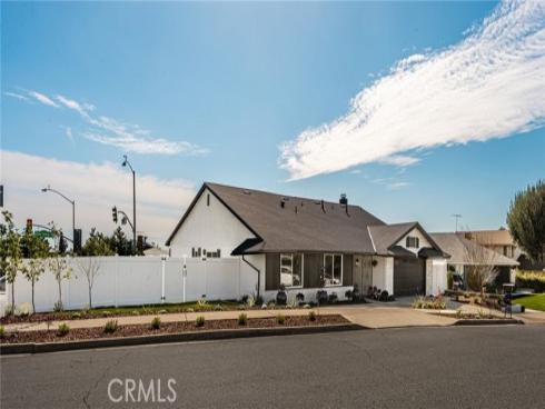 688  Buttonwood  , Brea, CA