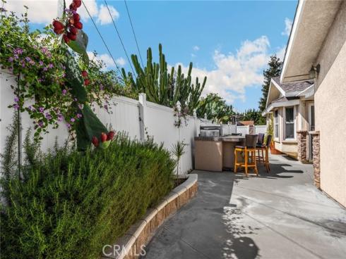 1002  Mariposa   Drive, Brea, CA