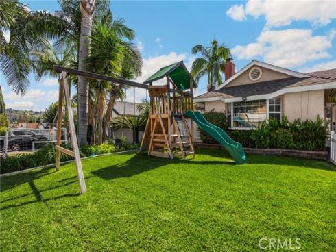 1002  Mariposa   Drive, Brea, CA