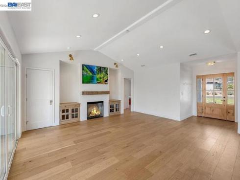 1215  Wardman Dr  , Brea, CA