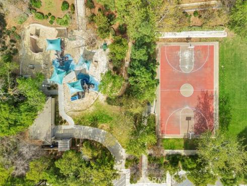 958  Baxter  , Brea, CA