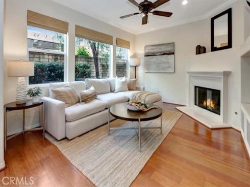 958  Baxter  , Brea, CA