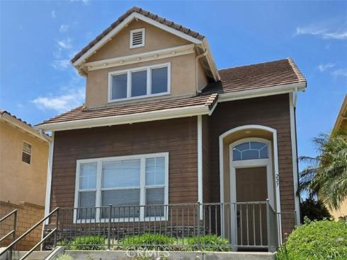 227 S. Poplar