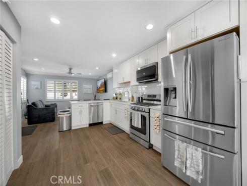 325  Delphia   Avenue, Brea, CA