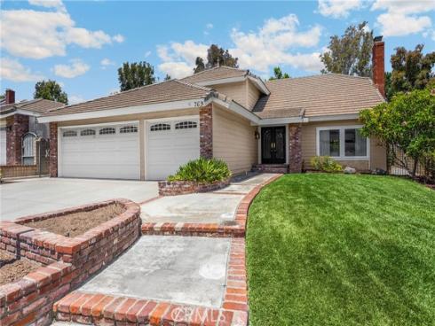 769  Oak Knoll   Street, Brea, CA