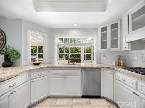 769  Oak Knoll   Street, Brea, CA