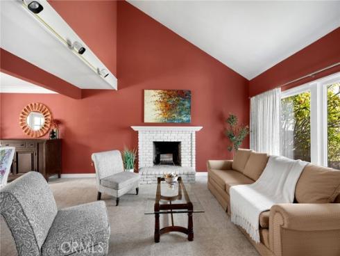 769  Oak Knoll   Street, Brea, CA