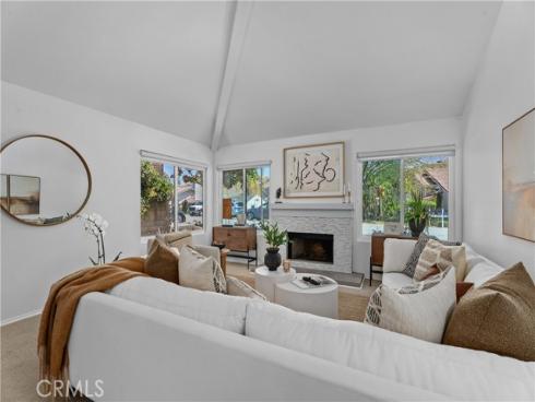 948 Malibu Canyon , Brea, CA