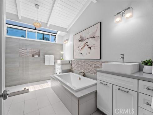 948 Malibu Canyon , Brea, CA