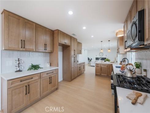 938  Oakcrest  , Brea, CA