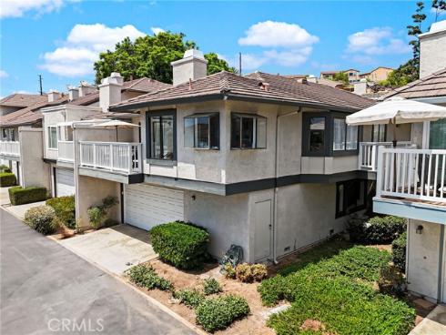 2475 Woodfield , Brea, CA