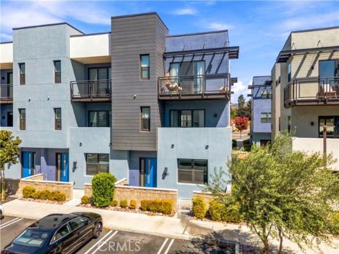 435 Village , Brea, CA