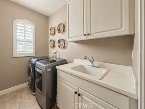 2709  Alamitos   Road, Brea, CA
