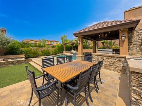 2709  Alamitos   Road, Brea, CA