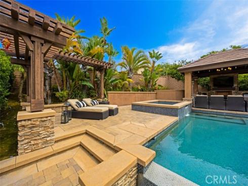 2709  Alamitos   Road, Brea, CA