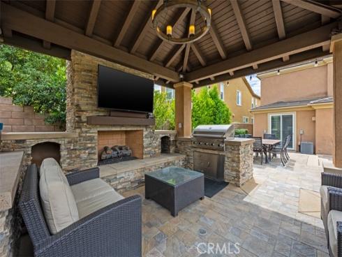 2709  Alamitos   Road, Brea, CA