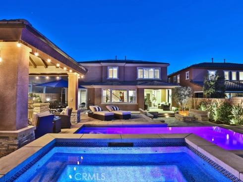 2709  Alamitos   Road, Brea, CA