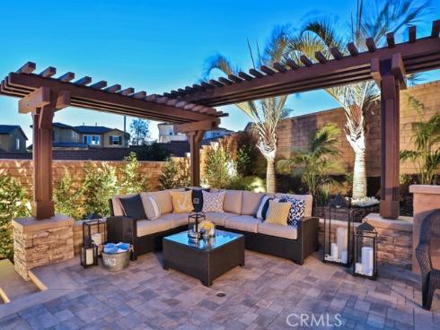 2709  Alamitos   Road, Brea, CA