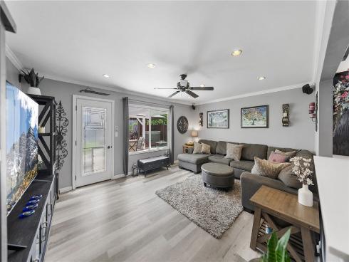846 De Jur , Brea, CA
