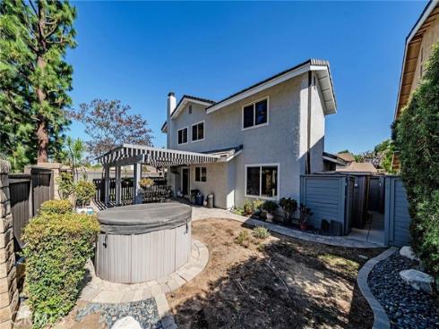 141 Meadowcreek , Brea, CA