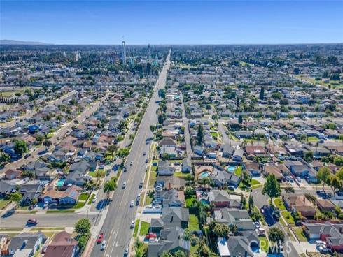 7451 Western Avenue, Buena Park, CA