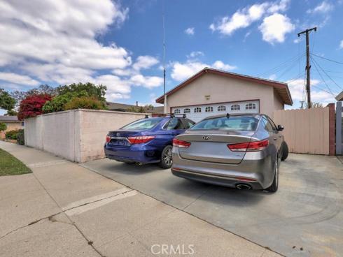 6172  San Ricardo   Way, Buena Park, CA