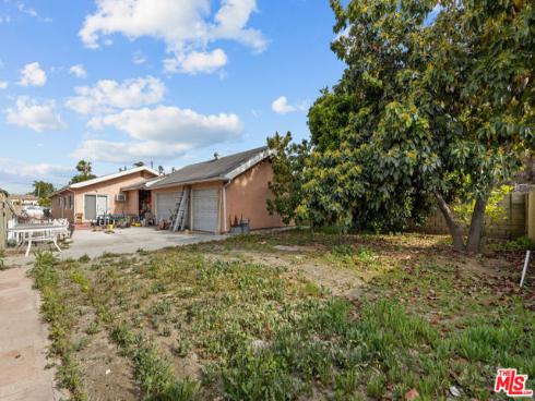 5871  Fullerton   Avenue, Buena Park, CA