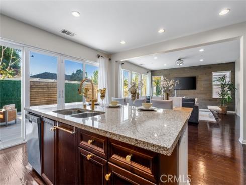 54 Revell Circle, Buena Park, CA