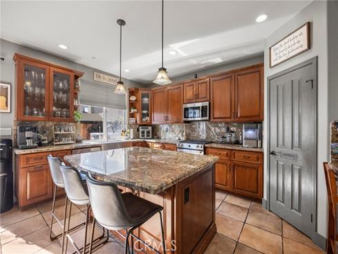 9 Woodlake Drive, Buena Park, CA