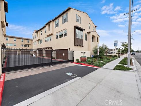 7001 Monarch Avenue, Buena Park, CA