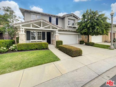 125 Lakeside Drive, Buena Park, CA