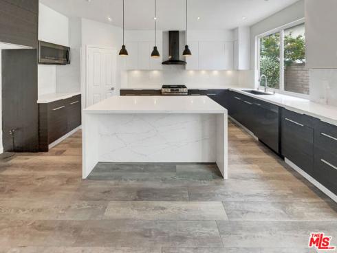 125 Lakeside Drive, Buena Park, CA