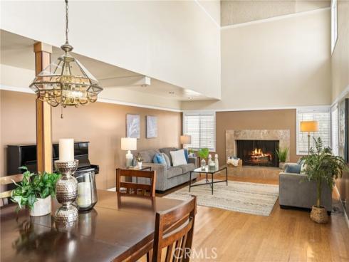 5642 Burlingame Avenue , Buena Park, CA