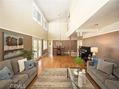 5642 Burlingame Avenue , Buena Park, CA