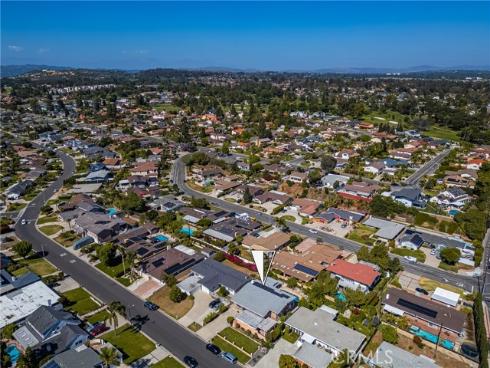 5642 Burlingame Avenue , Buena Park, CA