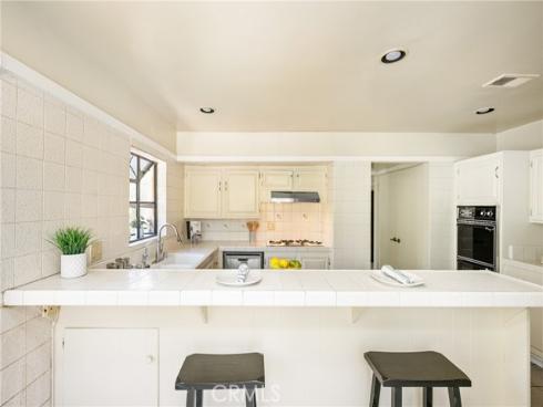 5642 Burlingame Avenue , Buena Park, CA