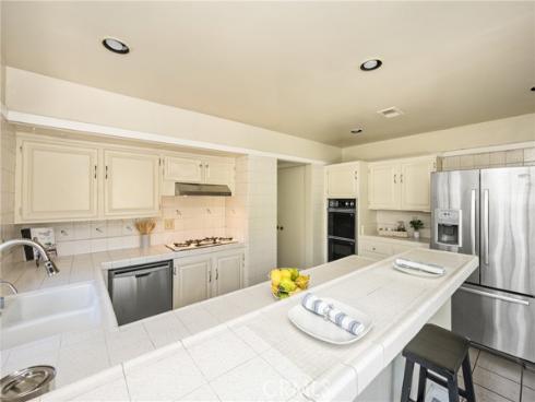 5642 Burlingame Avenue , Buena Park, CA