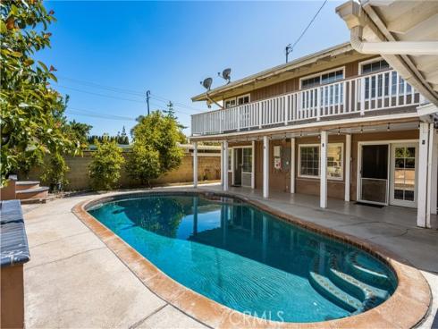 5642 Burlingame Avenue , Buena Park, CA