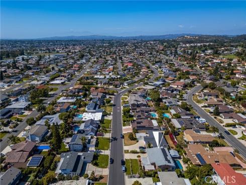 5642 Burlingame Avenue , Buena Park, CA