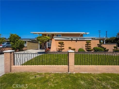 5642  Burlingame Avenue  , Buena Park, CA