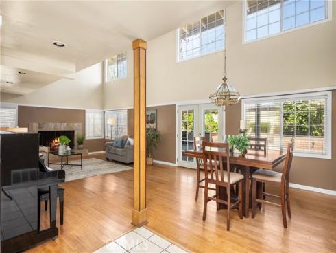 5642 Burlingame Avenue , Buena Park, CA