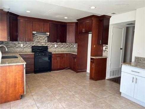 4724 Madrid , Buena Park, CA