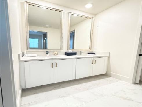 8896 Los Coyotes 410 Court, Buena Park, CA